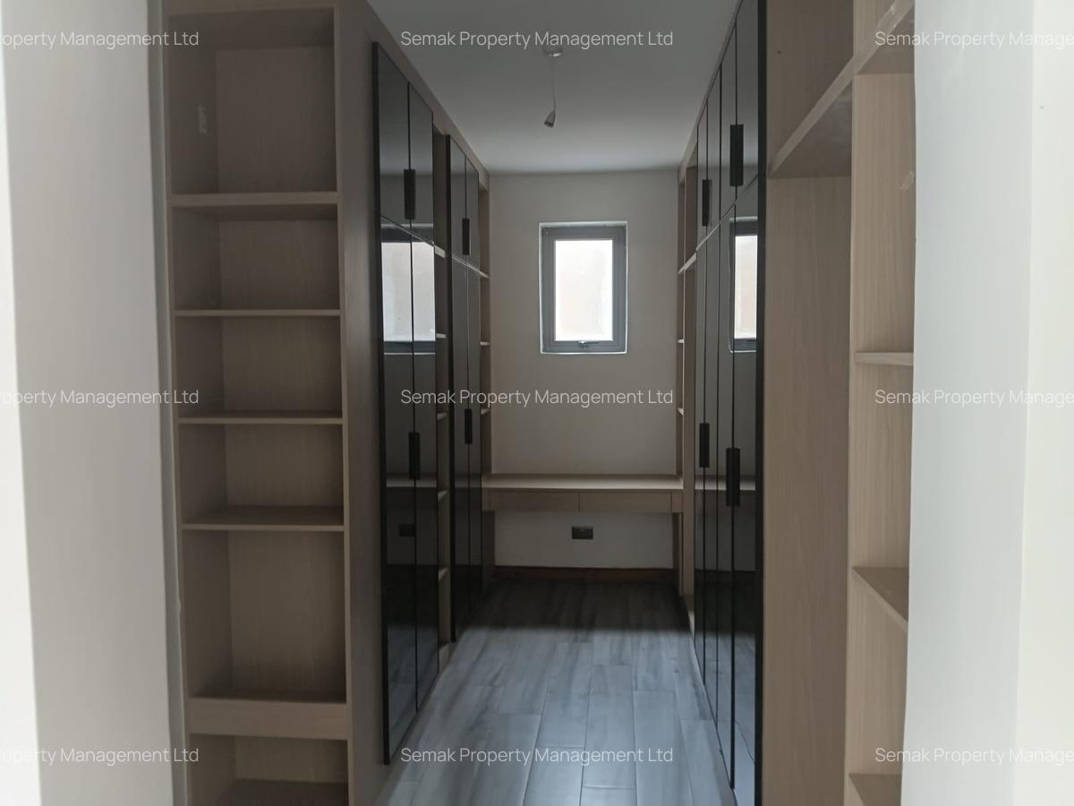 6 Bed Townhouse with En Suite in Lavington - 12