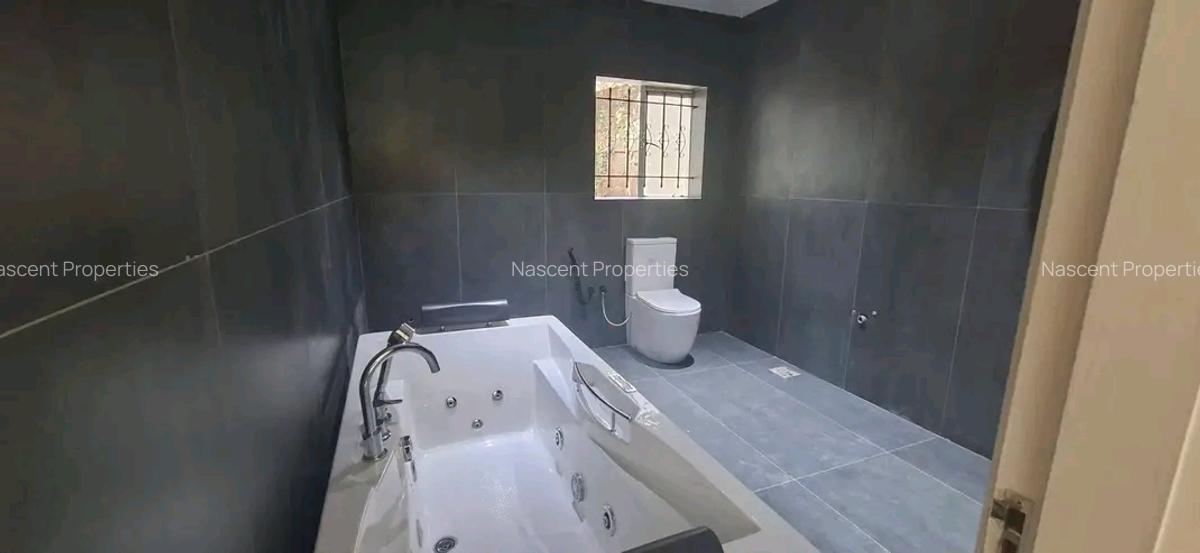 4 Bed House with En Suite in Muthaiga - 3