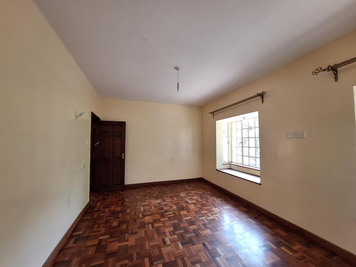 5 Bed Townhouse with En Suite in Lavington - 5