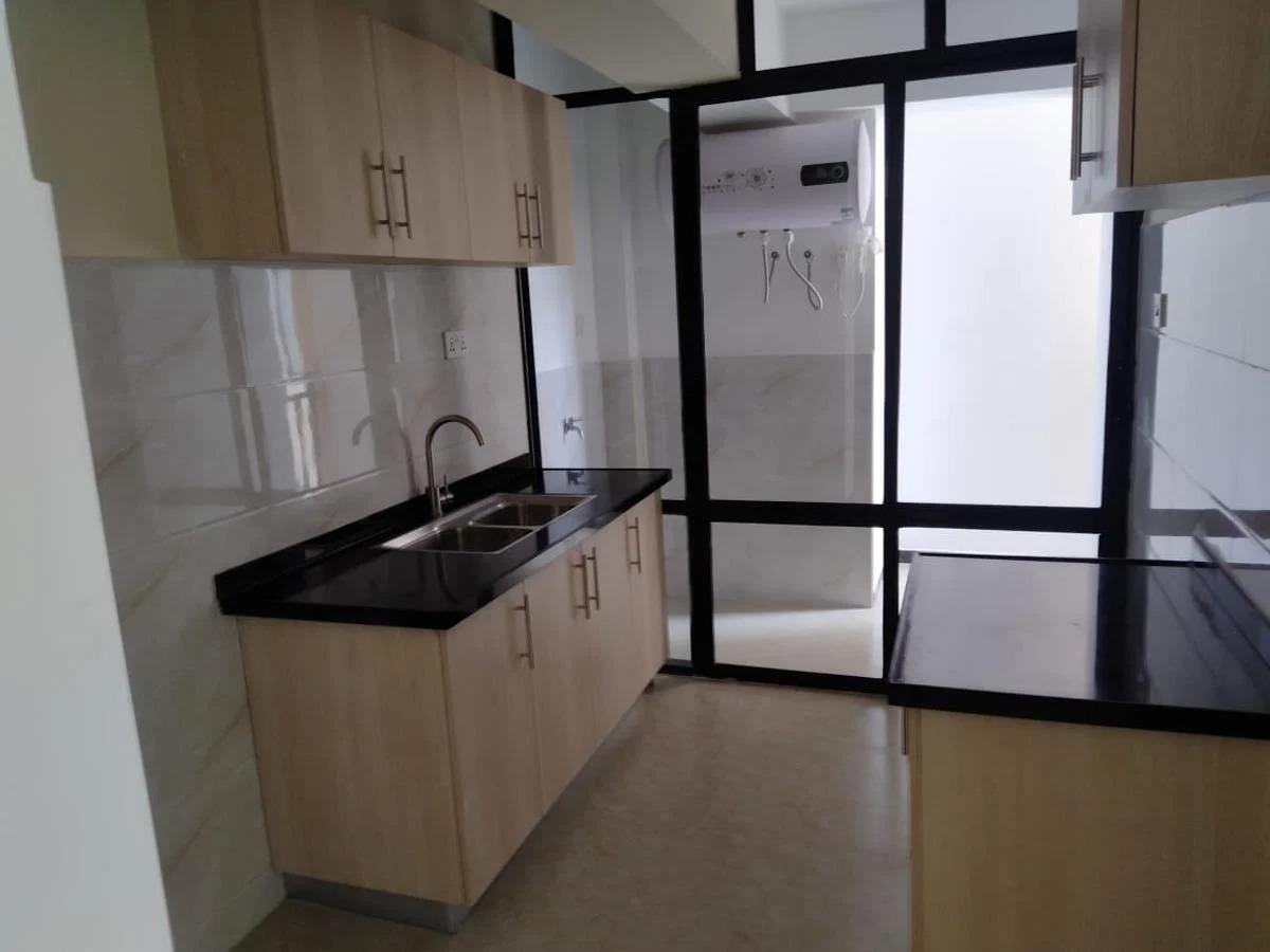 Serviced 2 Bed Apartment with Gym at Off Dennis Split - 12