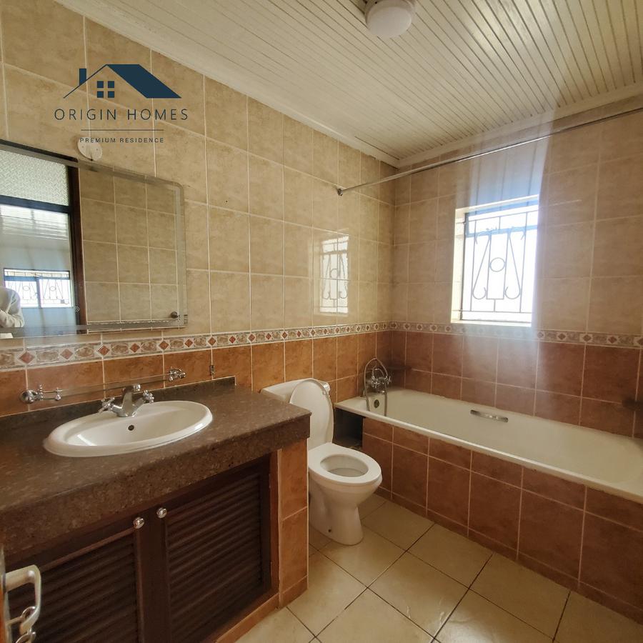 4 Bed Townhouse with En Suite at Grevillea Grove - 13