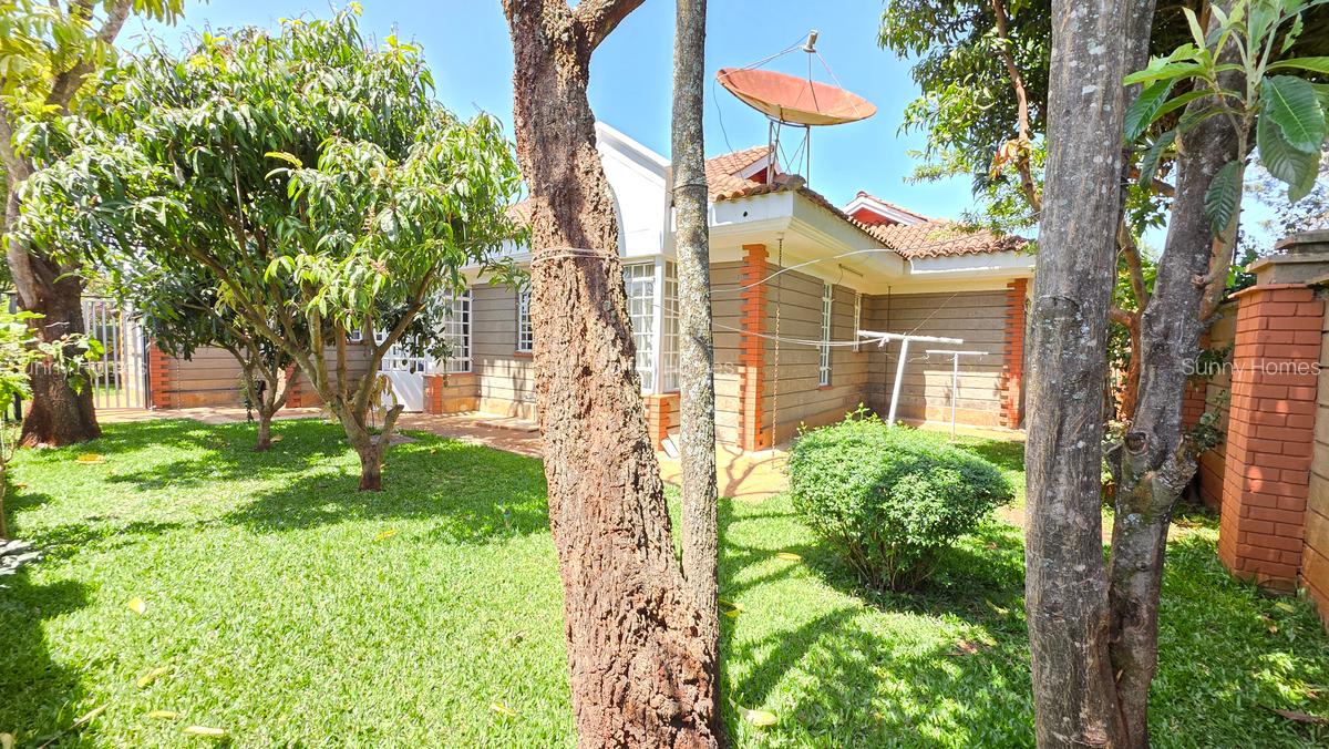 3 Bed Townhouse with En Suite at Old Runda - 2