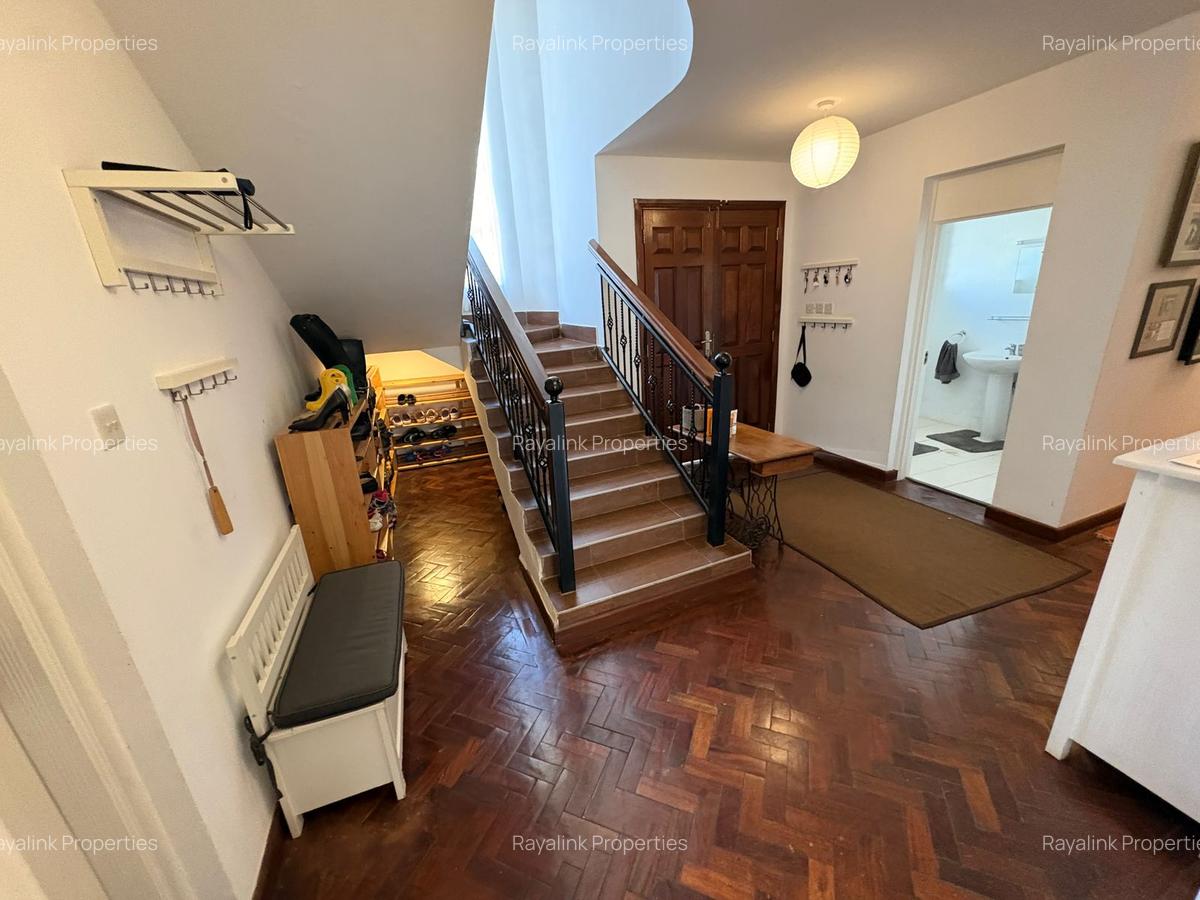 4 Bed Townhouse with En Suite in Loresho - 9