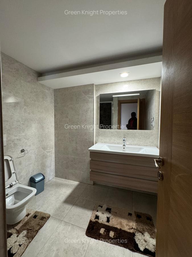 Serviced 3 Bed Apartment with En Suite in Kileleshwa - 5