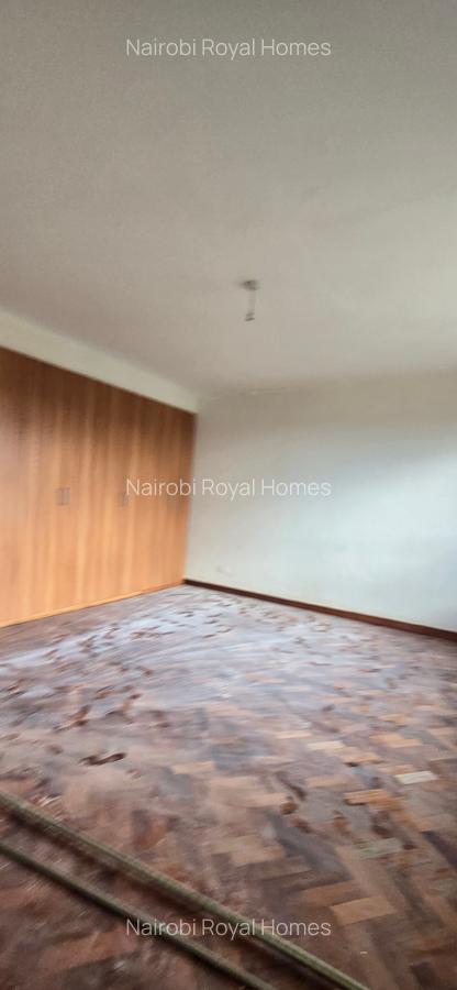 5 Bed Townhouse with En Suite at Lavington Green - 11