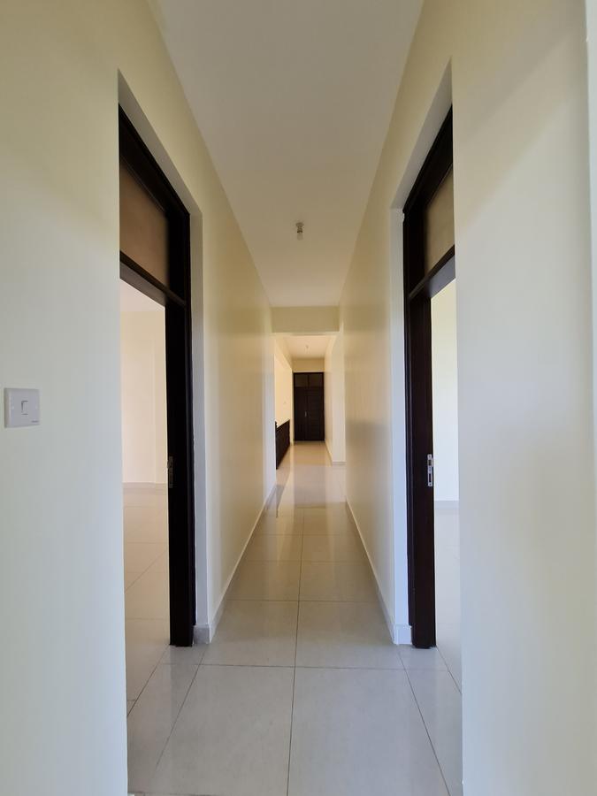 3 Bed Apartment with En Suite in Nyali Area - 13