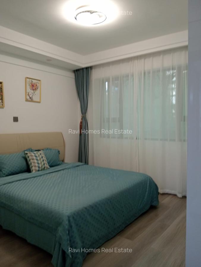 1 Bed Apartment with En Suite in Lavington - 4