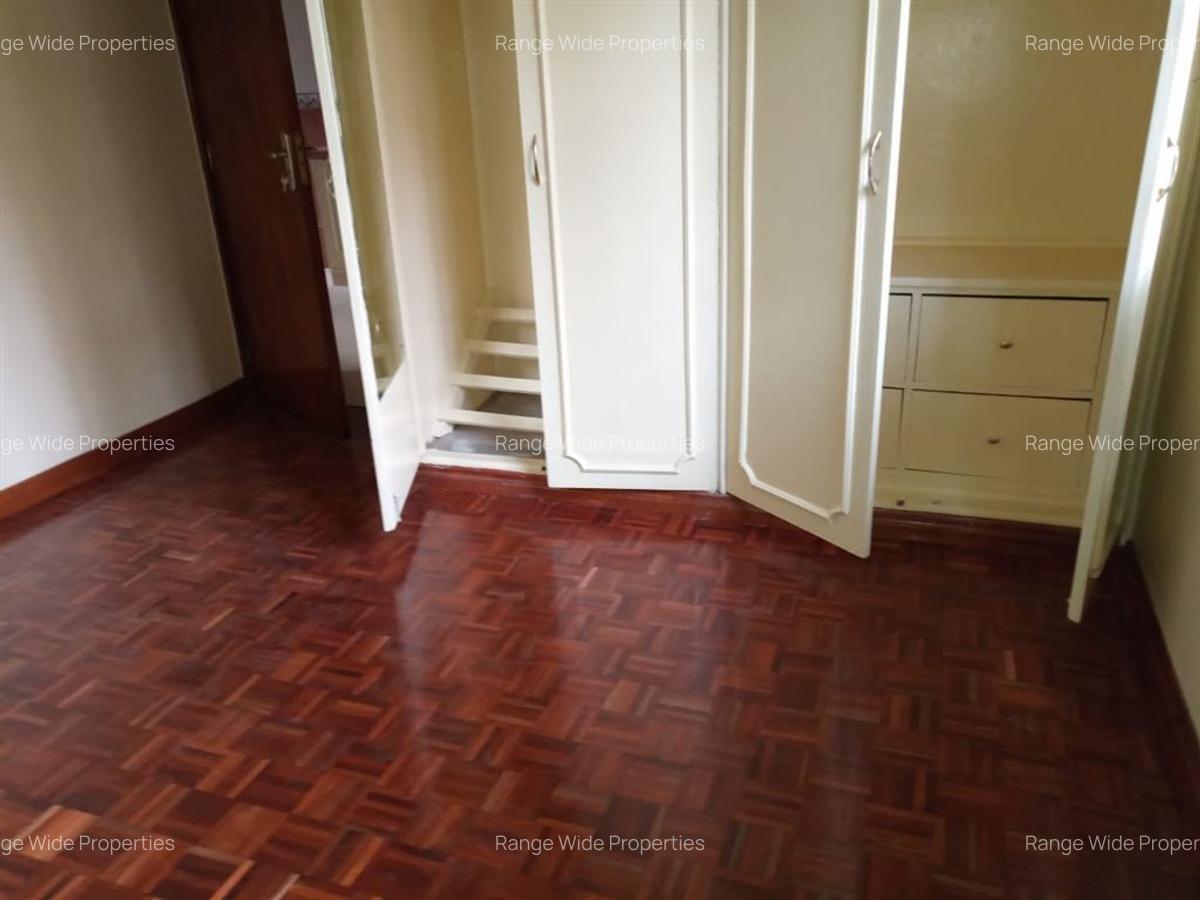 2 Bed Apartment with En Suite at Valley Arcade - 5