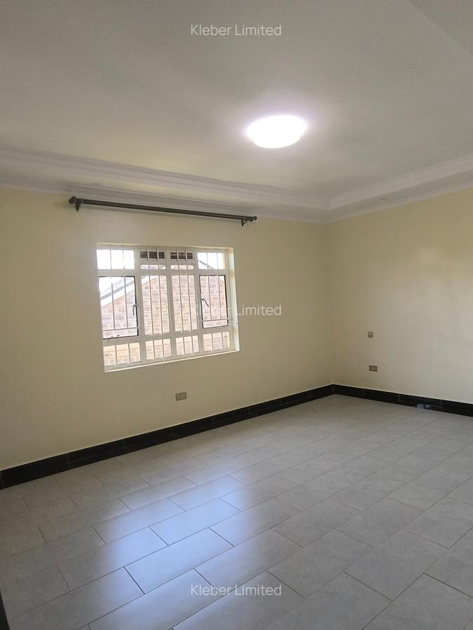 4 Bed Villa with En Suite in Ruiru - 11