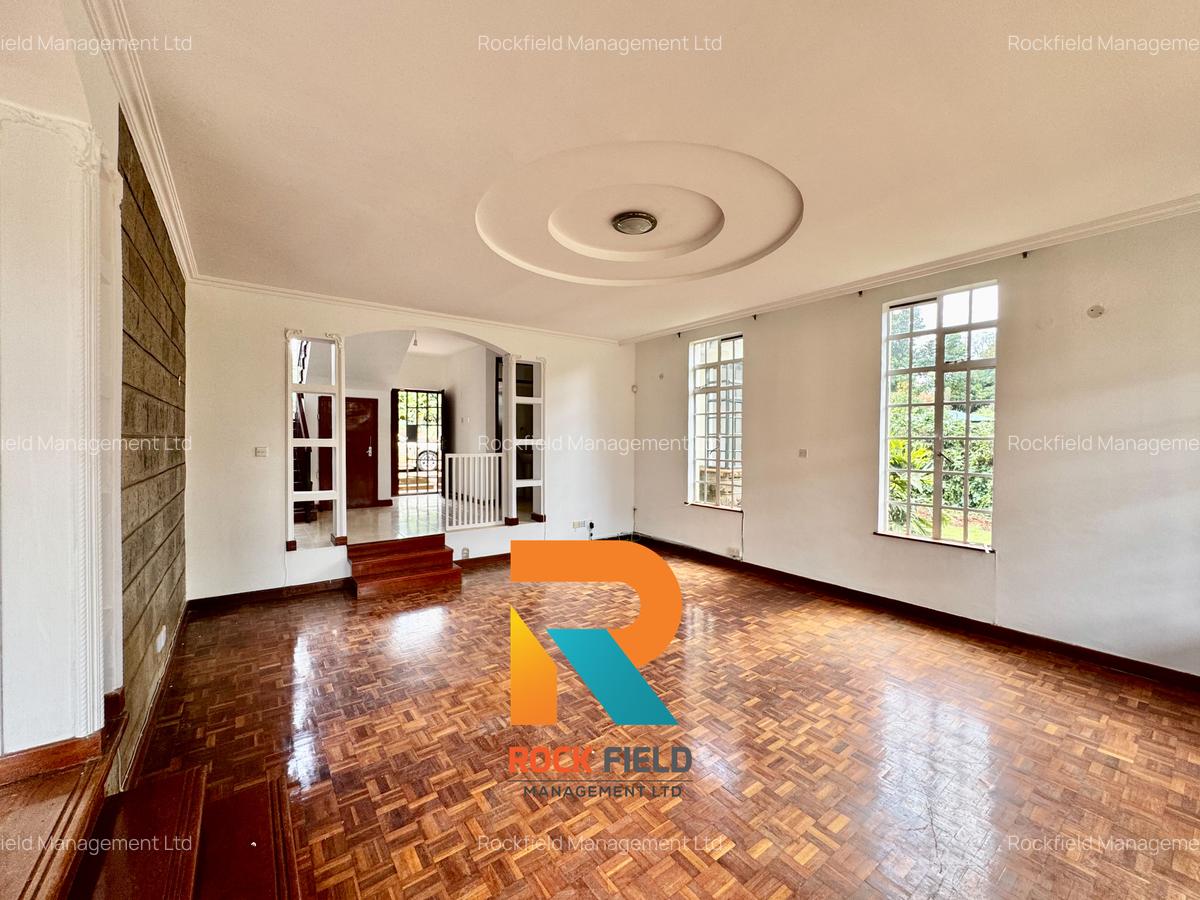 4 Bed Townhouse with En Suite in Rosslyn - 5