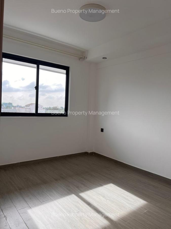 1 Bed Apartment with Gym in Kilimani - 4