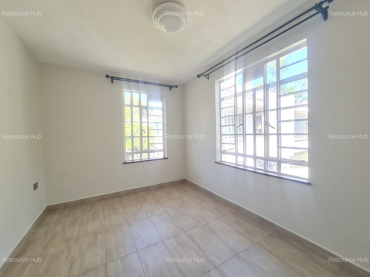 4 Bed Townhouse with En Suite in Kitisuru - 20