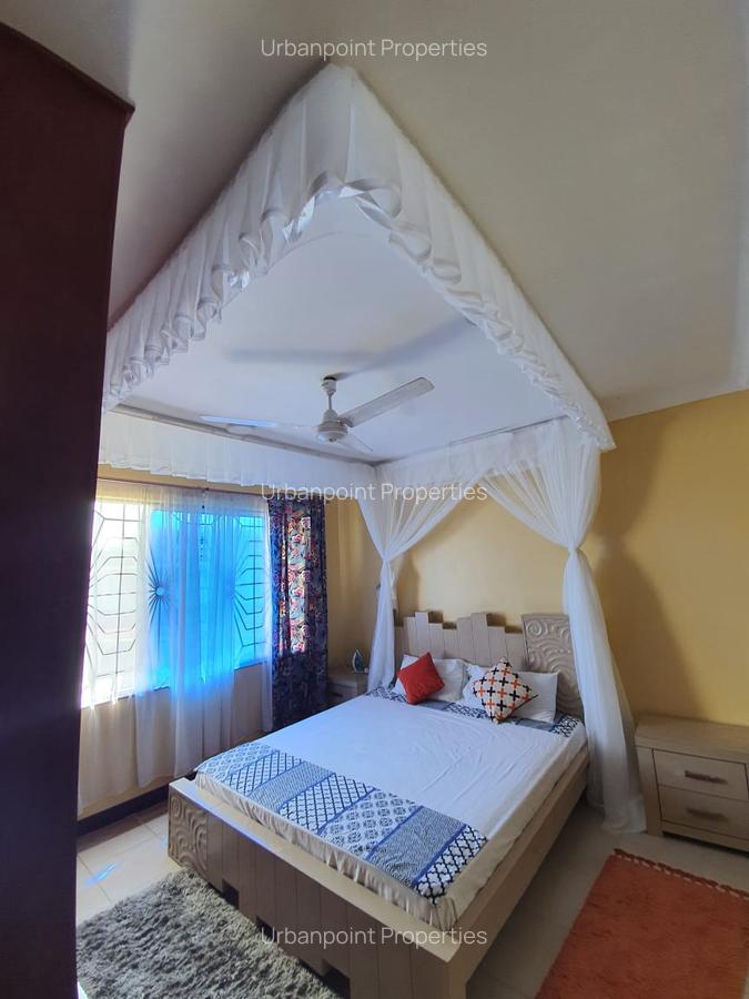 Furnished 2 Bed Apartment with En Suite in Nyali Area - 5