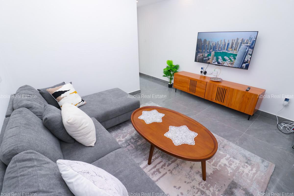 Serviced 1 Bed Apartment with En Suite in Riverside - 6