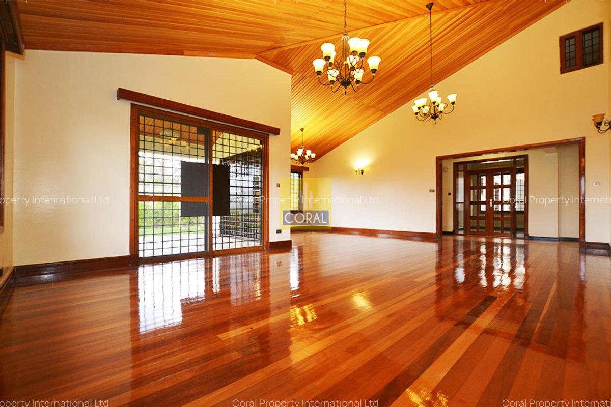 5 Bed Apartment with Parking in Runda - 9