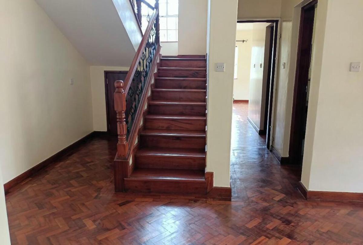 5 Bed Townhouse with En Suite in Rosslyn - 12