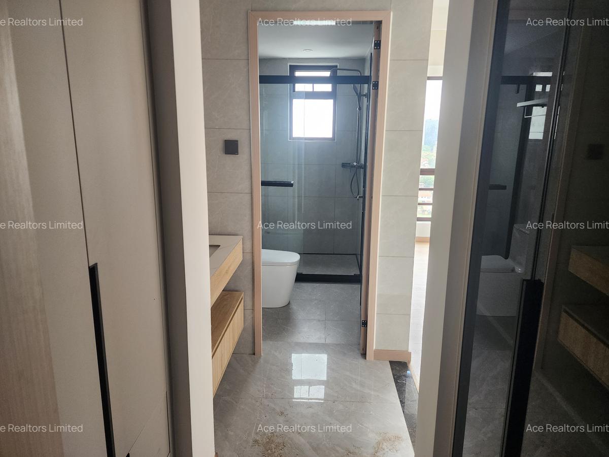 3 Bed Apartment with En Suite at Riverside Drive - 7