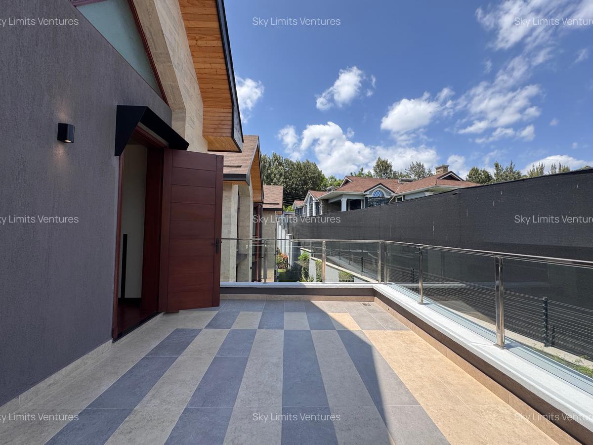 5 Bed Villa with En Suite in Runda - 16