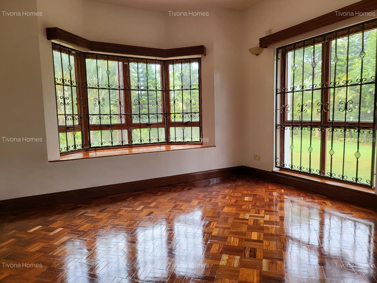 5 Bed Townhouse with Swimming Pool in Runda - 12