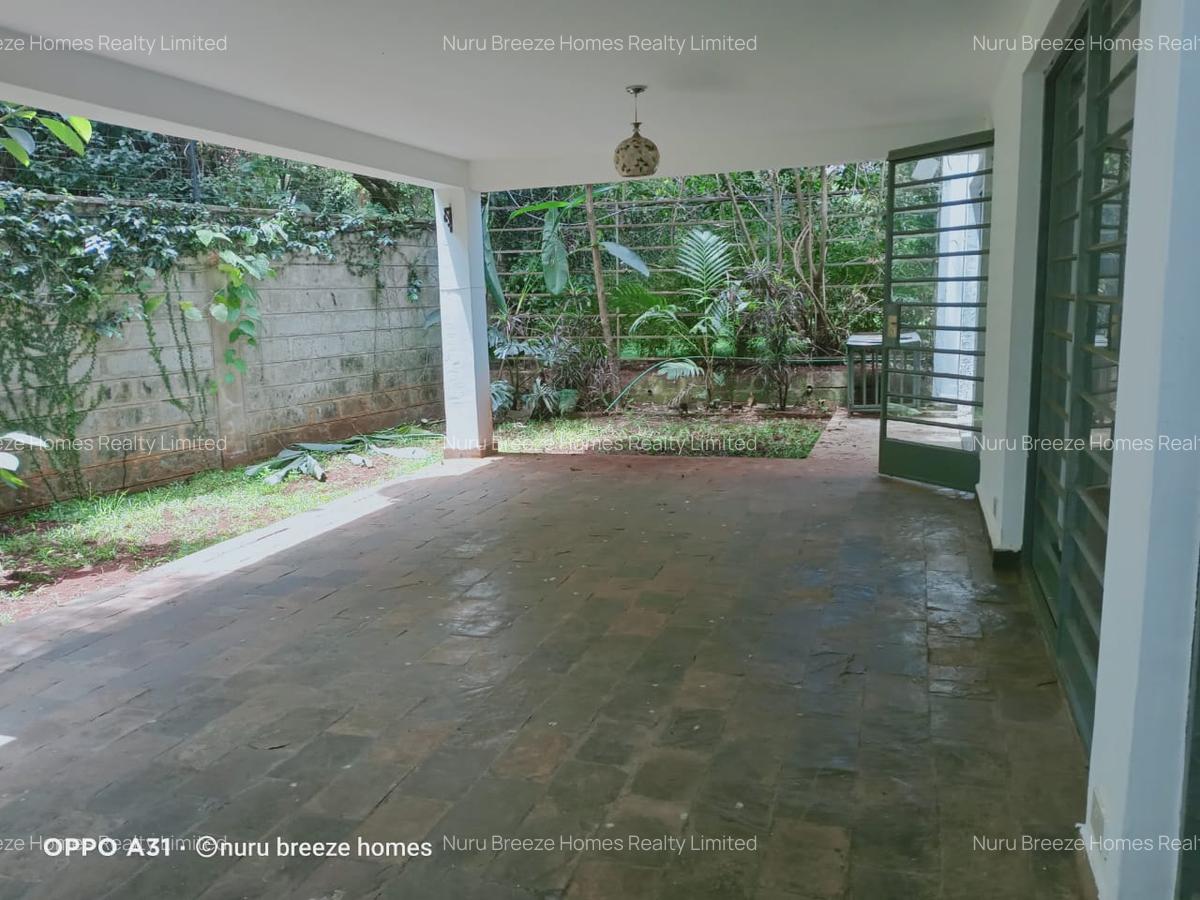 4 Bed Townhouse with En Suite in Lavington - 5