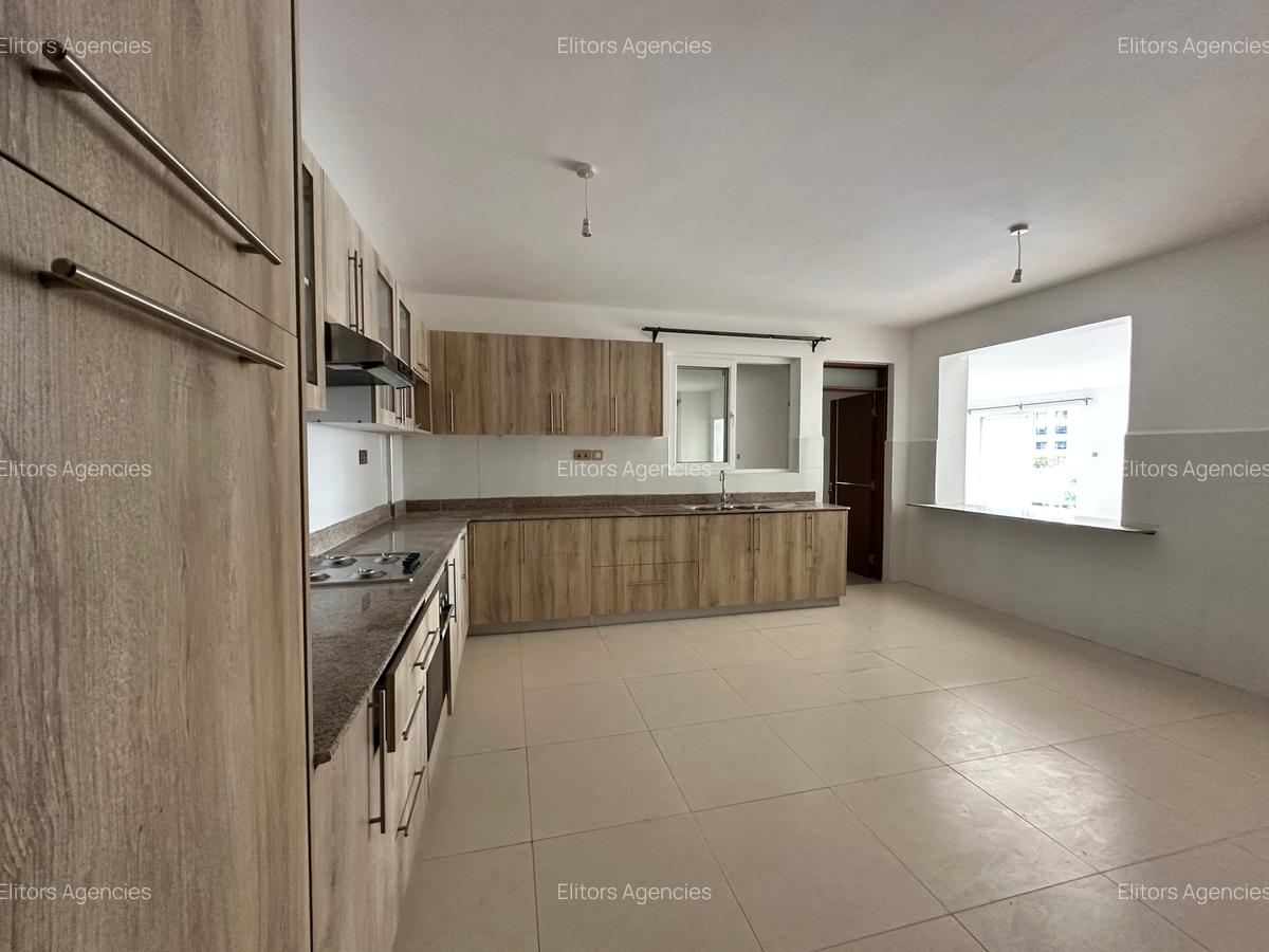 3 Bed Apartment with En Suite at Sports Road - 2