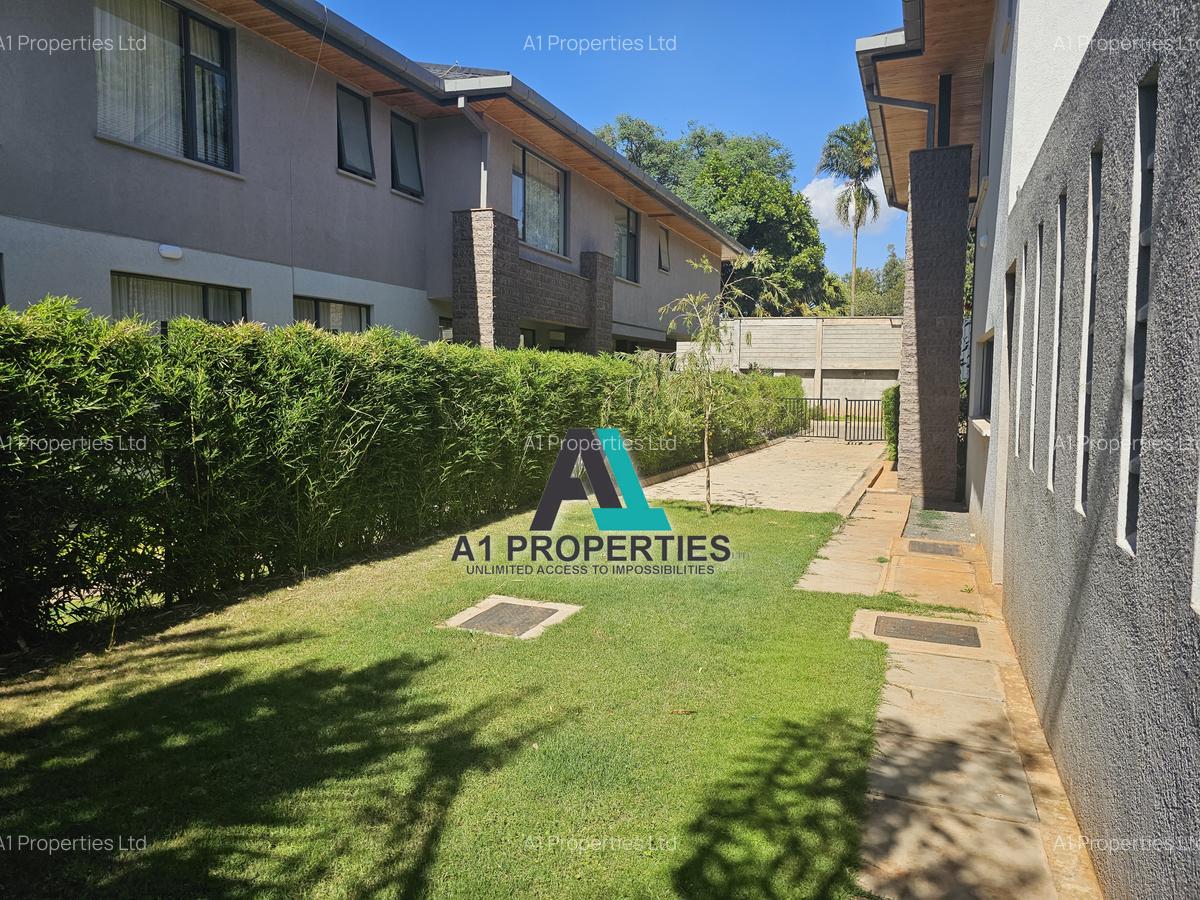 5 Bed Townhouse with En Suite in Lavington - 5