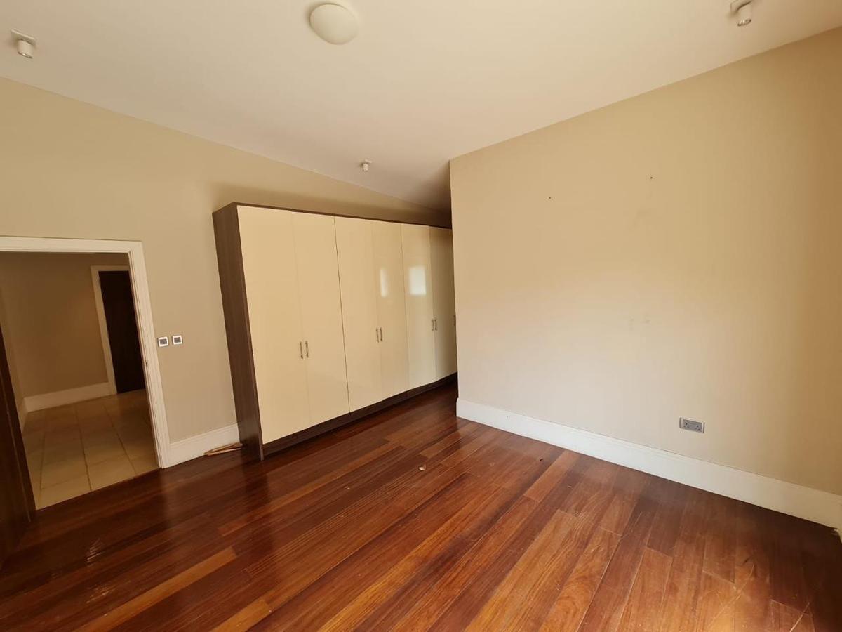 3 Bed Apartment with En Suite in Westlands Area - 9