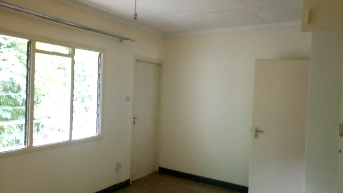 3 Bed Townhouse with En Suite at Kilimani Estate Nairobi - 18