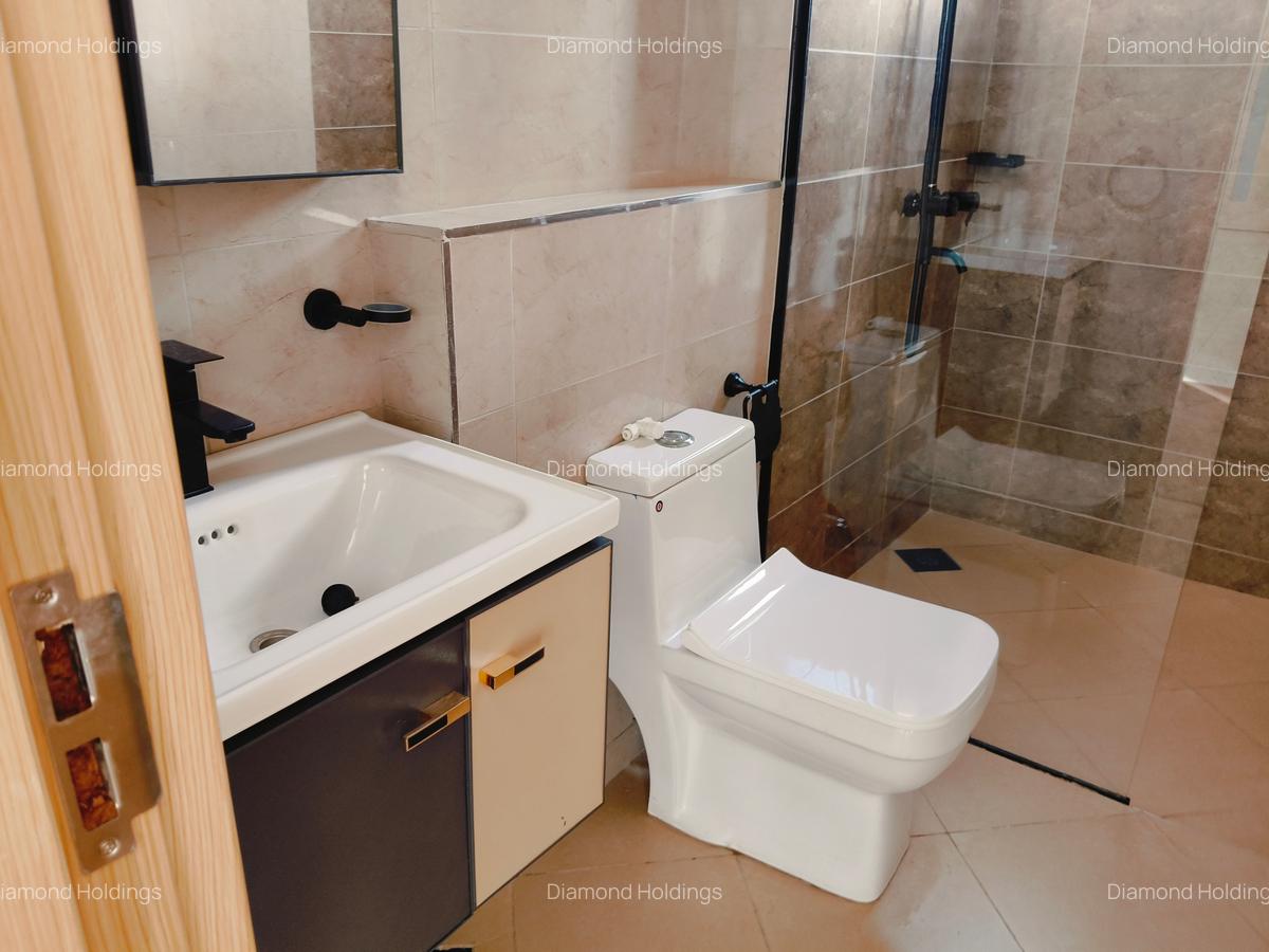 2 Bed Apartment with En Suite in Parklands - 12