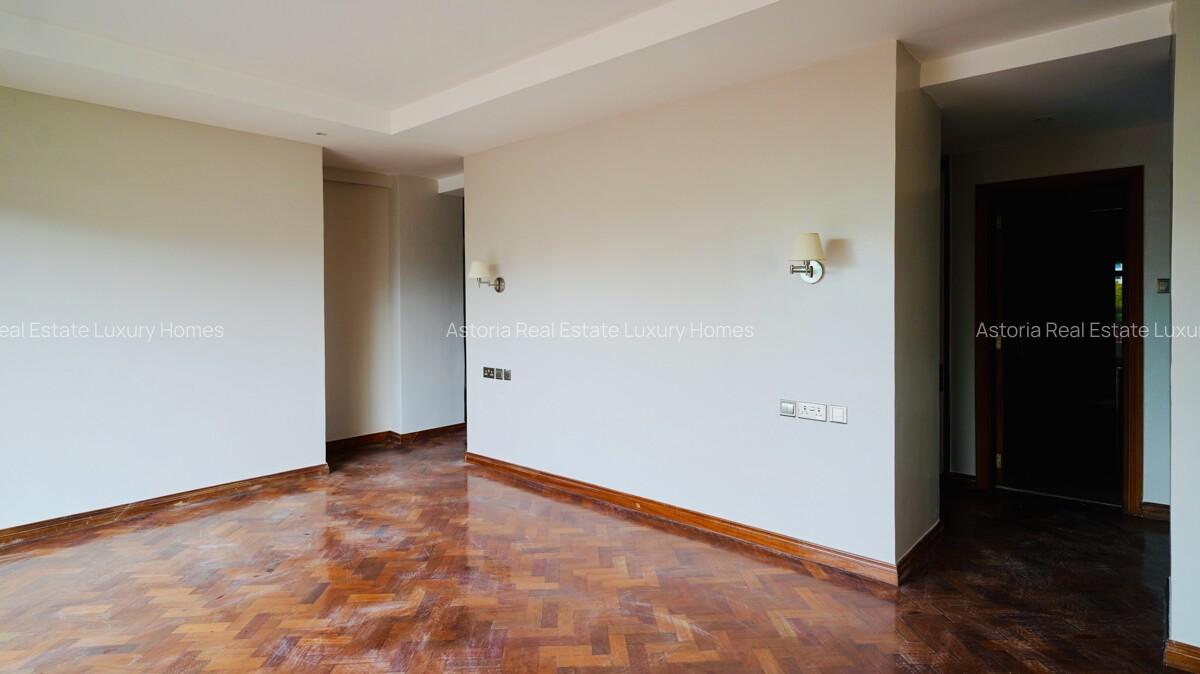 4 Bed Apartment with En Suite at 2026-535 - 9
