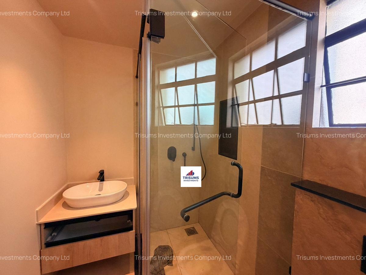4 Bed Apartment with En Suite in Westlands Area - 16