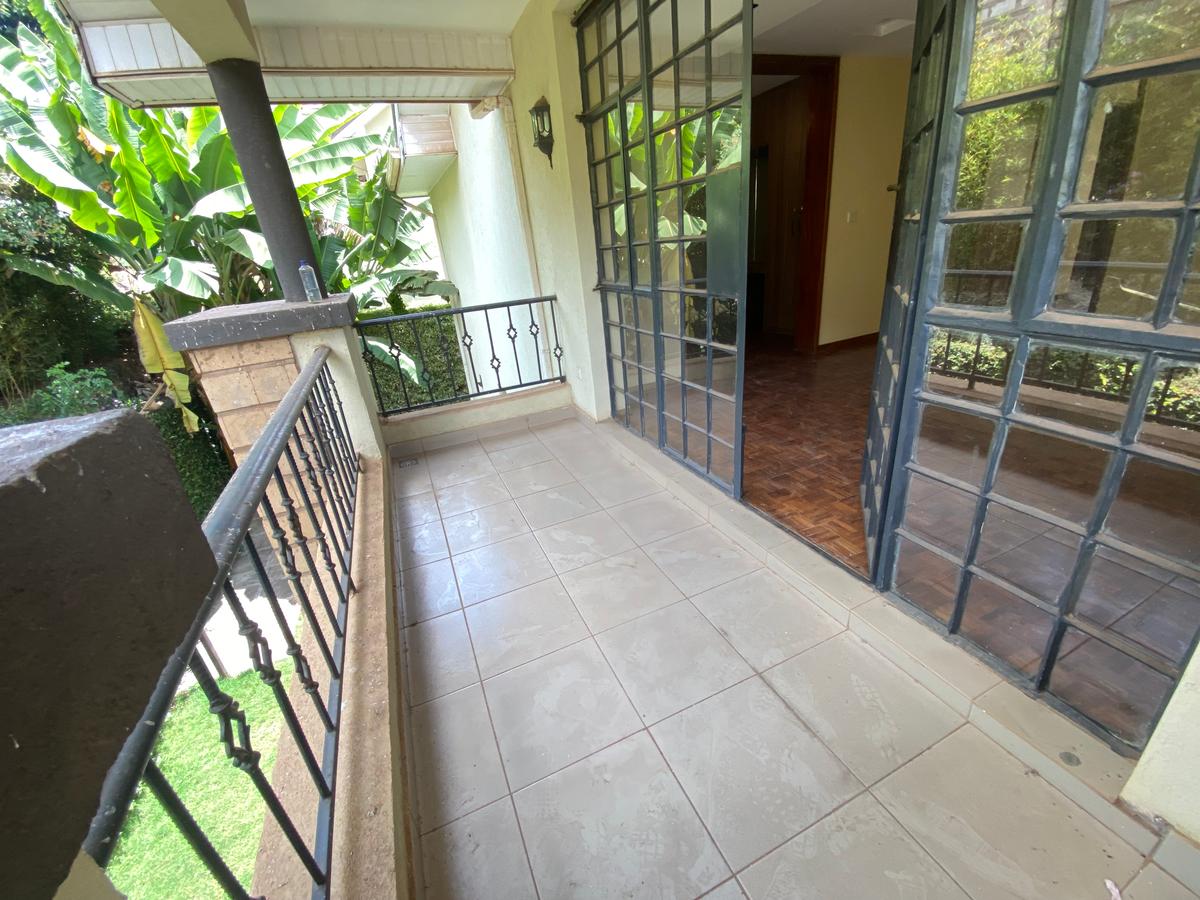 4 Bed Townhouse with En Suite in Kitisuru - 18