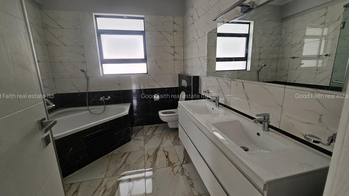 4 Bed Townhouse with En Suite in Kiambu Road - 10