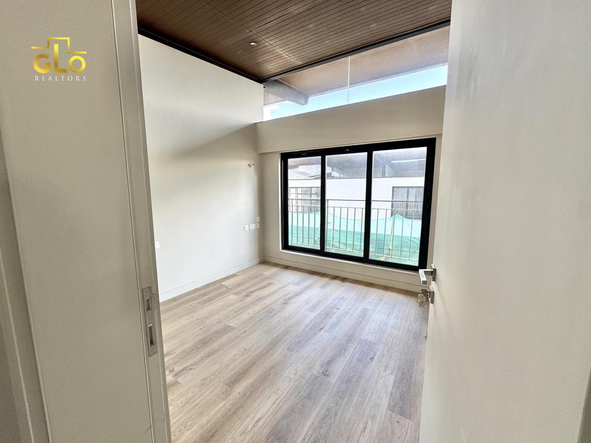 3 Bed Townhouse with En Suite in Kiambu Road - 15