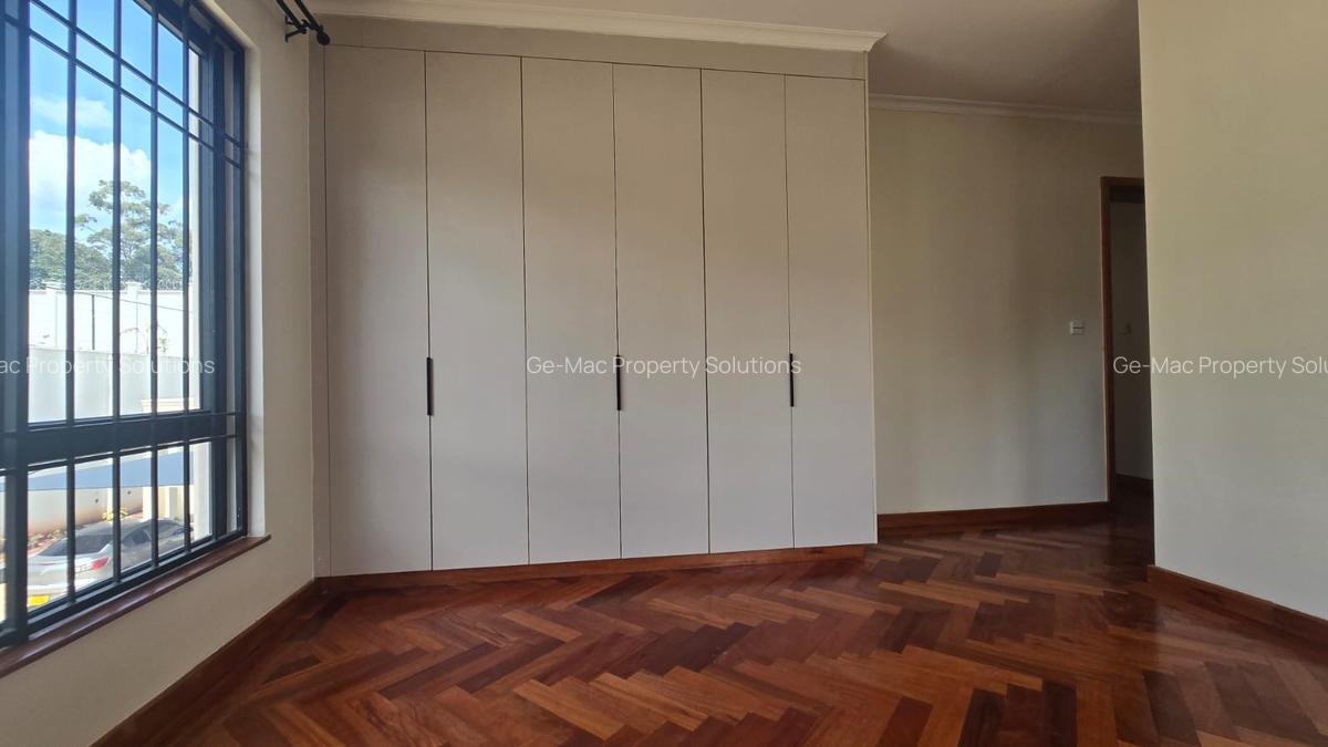5 Bed House with En Suite in Loresho - 14
