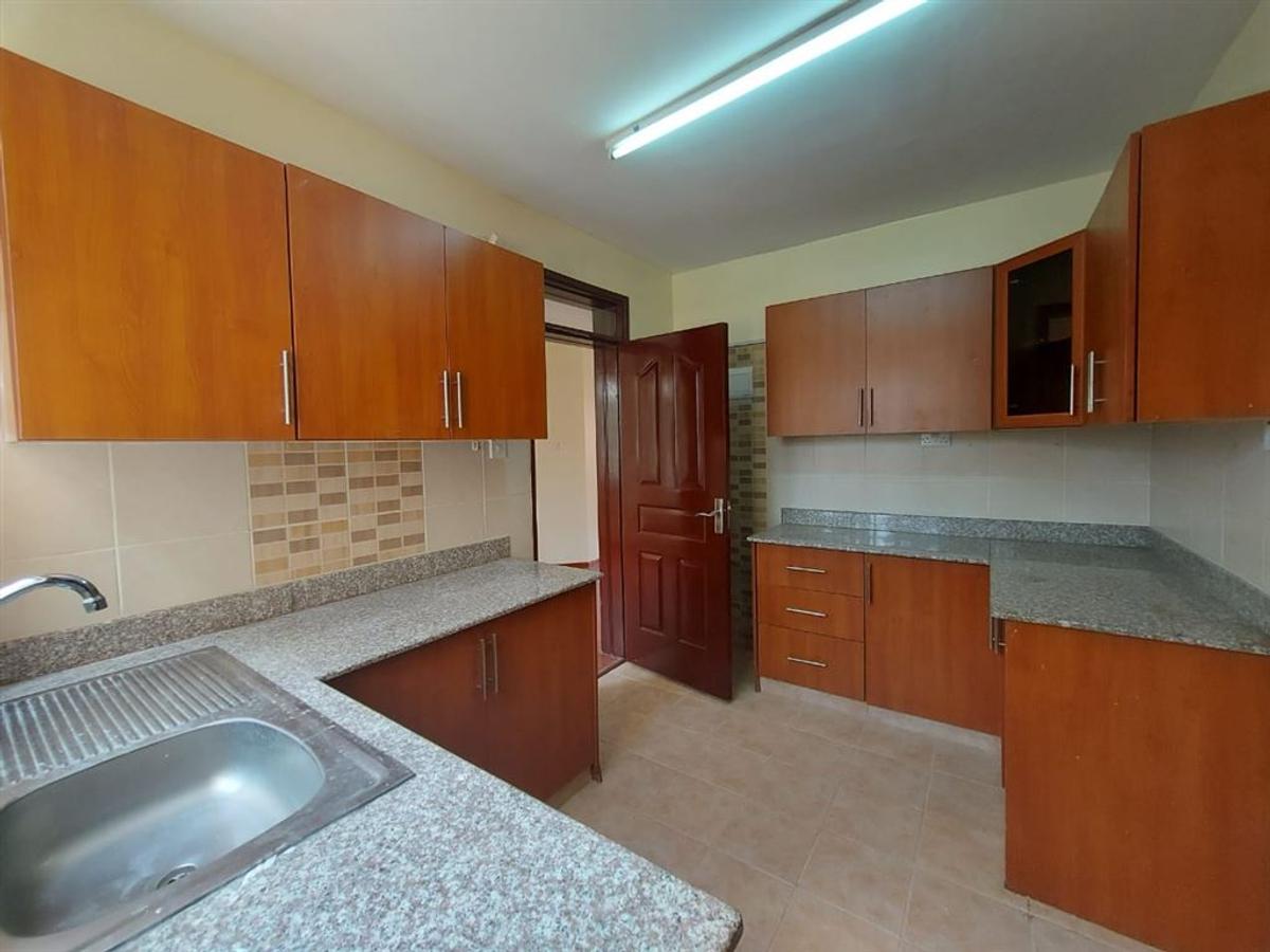 3 Bed Apartment with En Suite at Fourways Junction Estate - 6