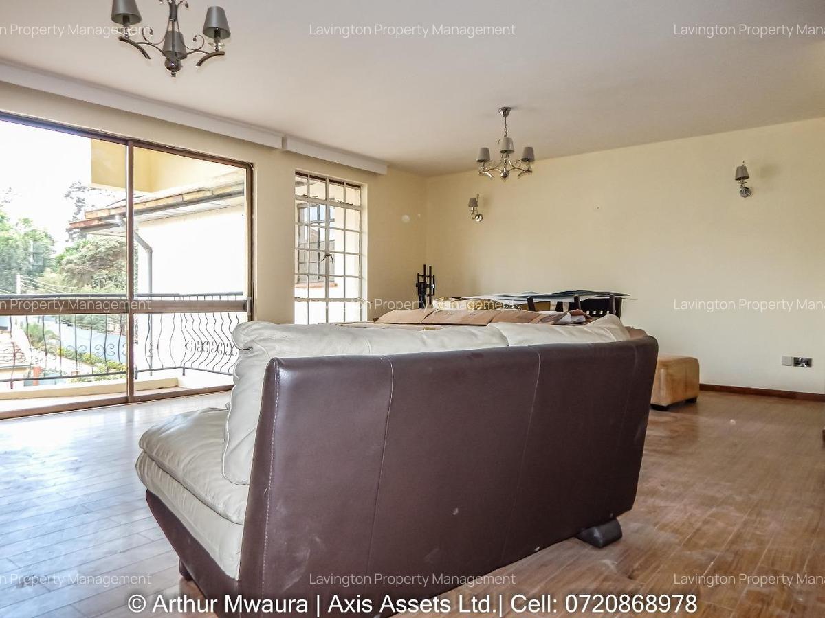 3 Bed Apartment with En Suite at Riverside Drive - 15