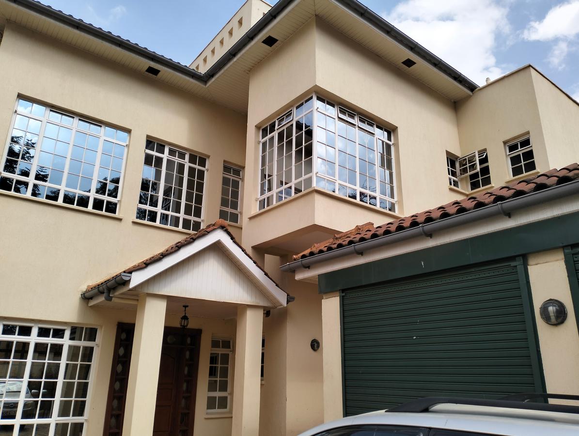 4 Bed Townhouse with En Suite in Kyuna - 5