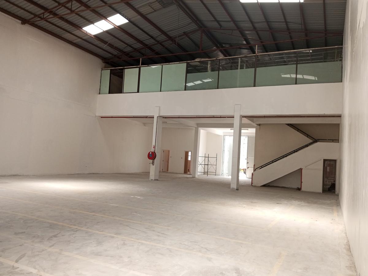 17,400 ft² Warehouse with Service Charge Included in Mombasa Road - 1