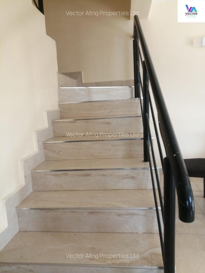 4 Bed Townhouse with En Suite in Syokimau - 11