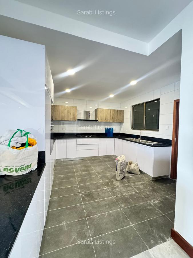 4 Bed Apartment with En Suite in Lavington - 6