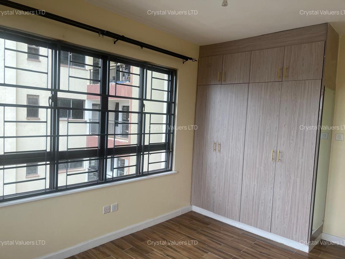 3 Bed Apartment with En Suite in Lavington - 14