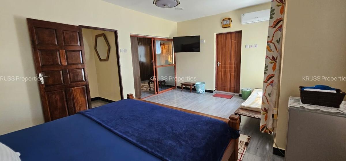 2 Bed House with En Suite at Hs100 - 9