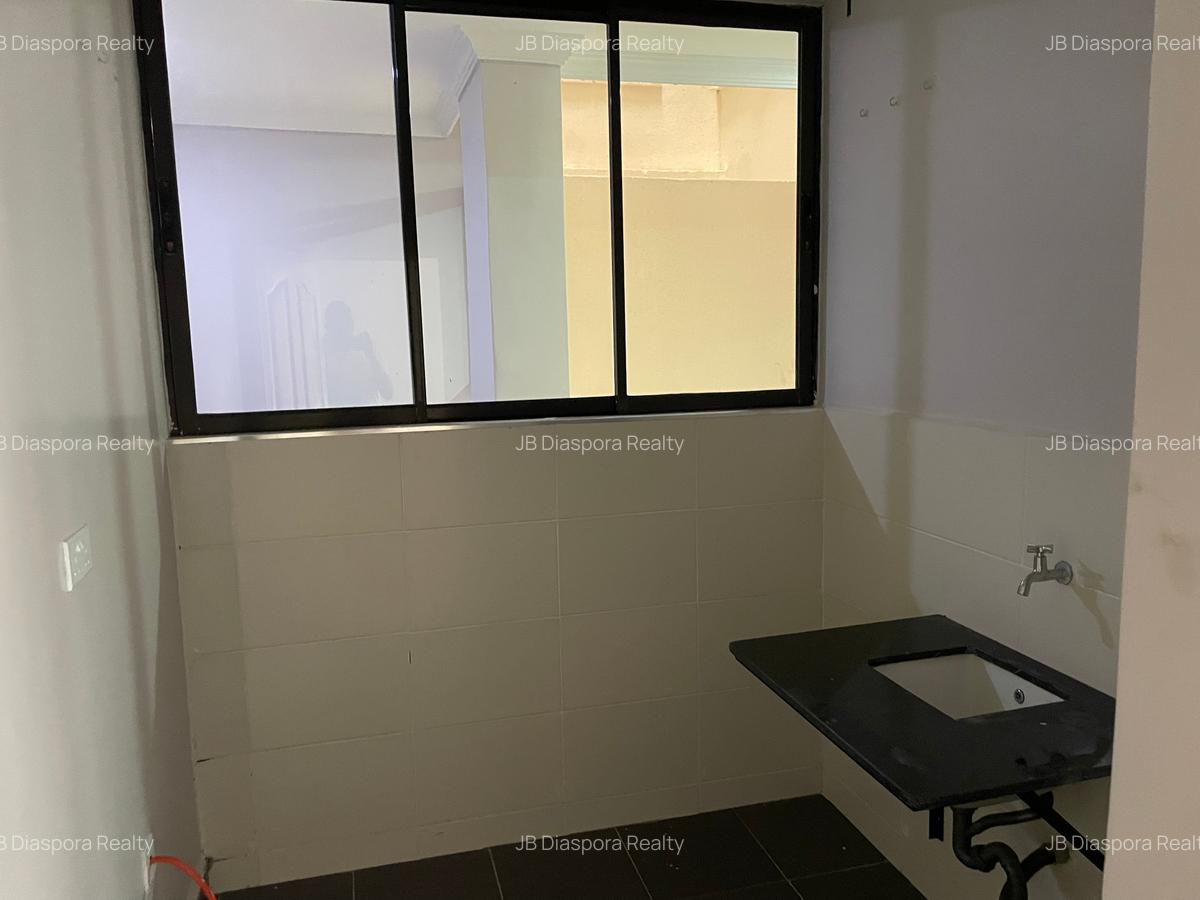 1 Bed Apartment with Gym at Lantana Road - 4