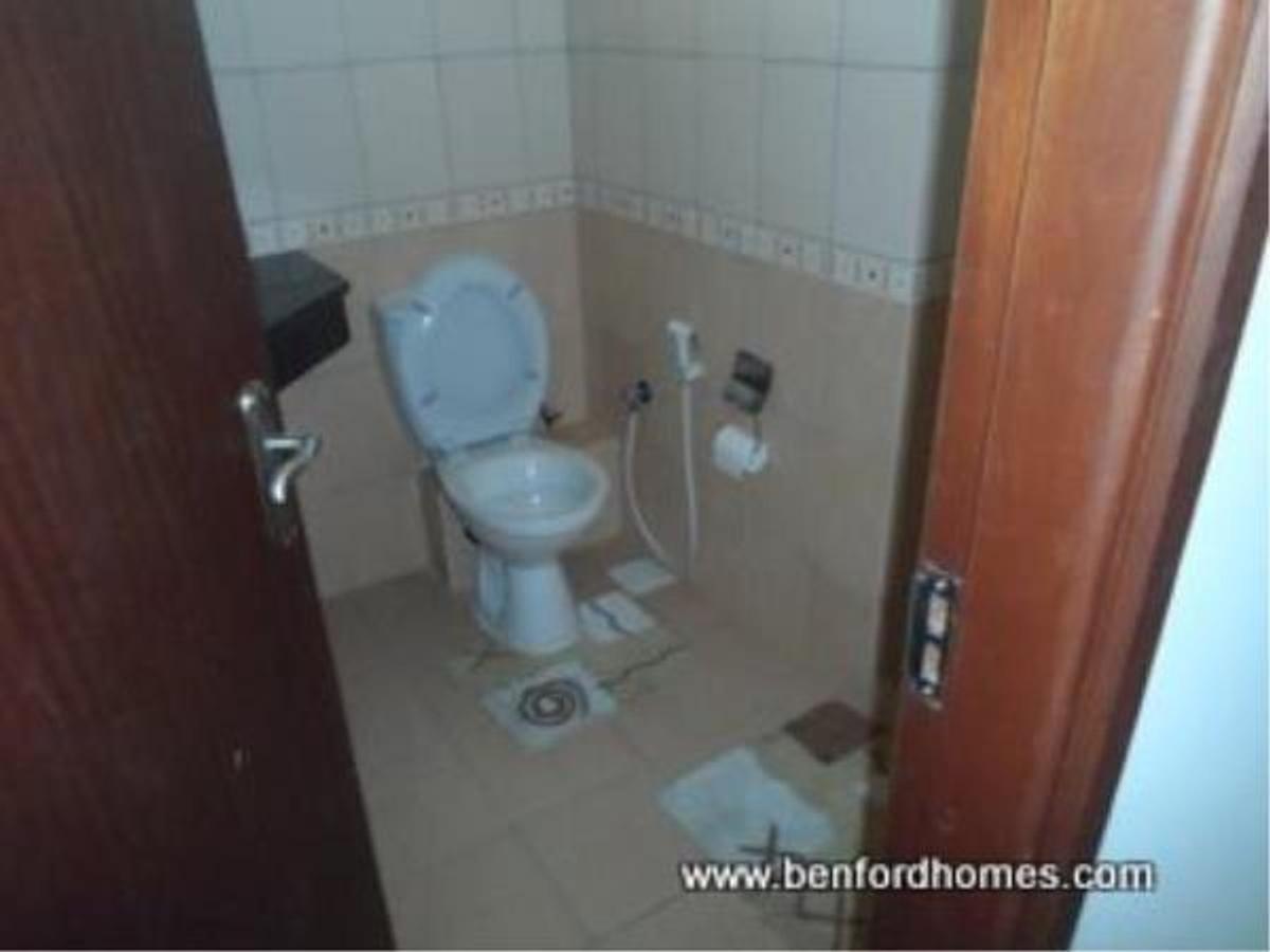 Serviced 2 Bed Apartment with En Suite at Malindi Road - 7