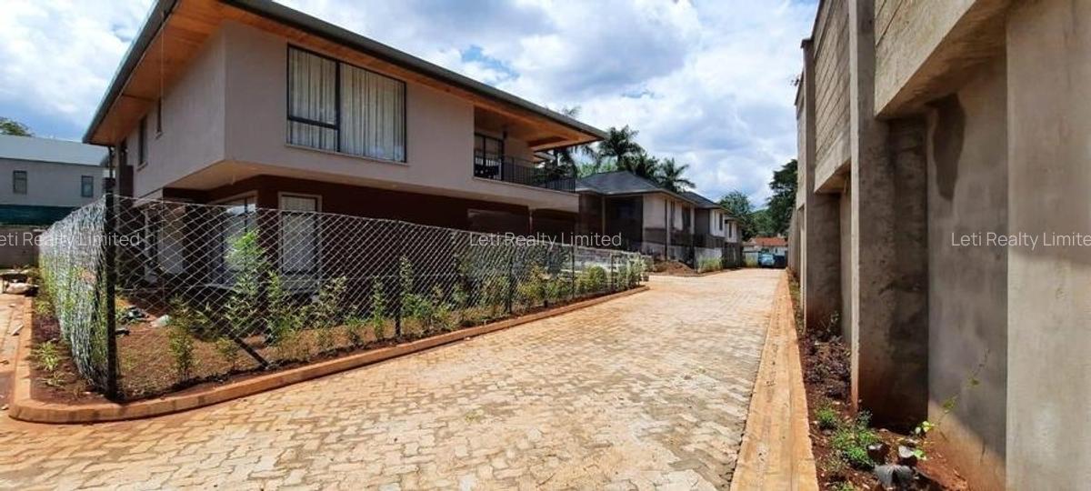 5 Bed Townhouse with En Suite in Lavington - 1