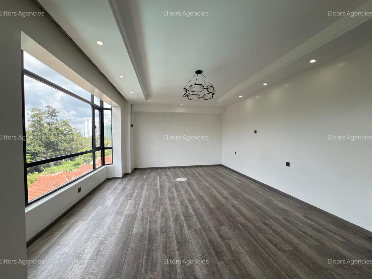 4 Bed Apartment with En Suite at Othaya Road - 15