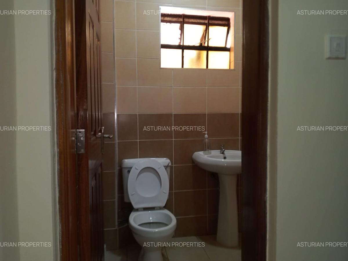 2 Bed Apartment with En Suite in Westlands Area - 9