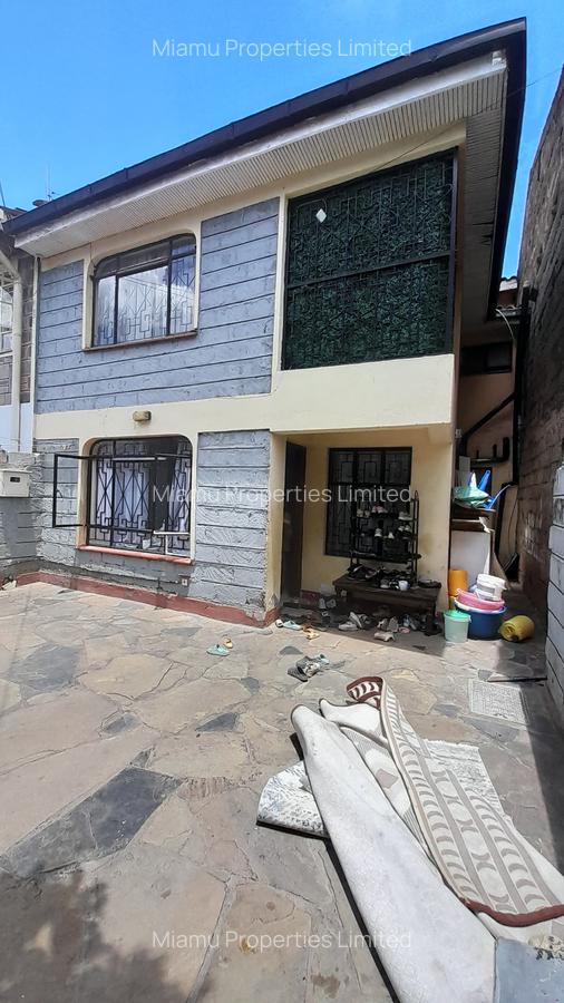 4 Bed Townhouse with Alarm at South C - 3