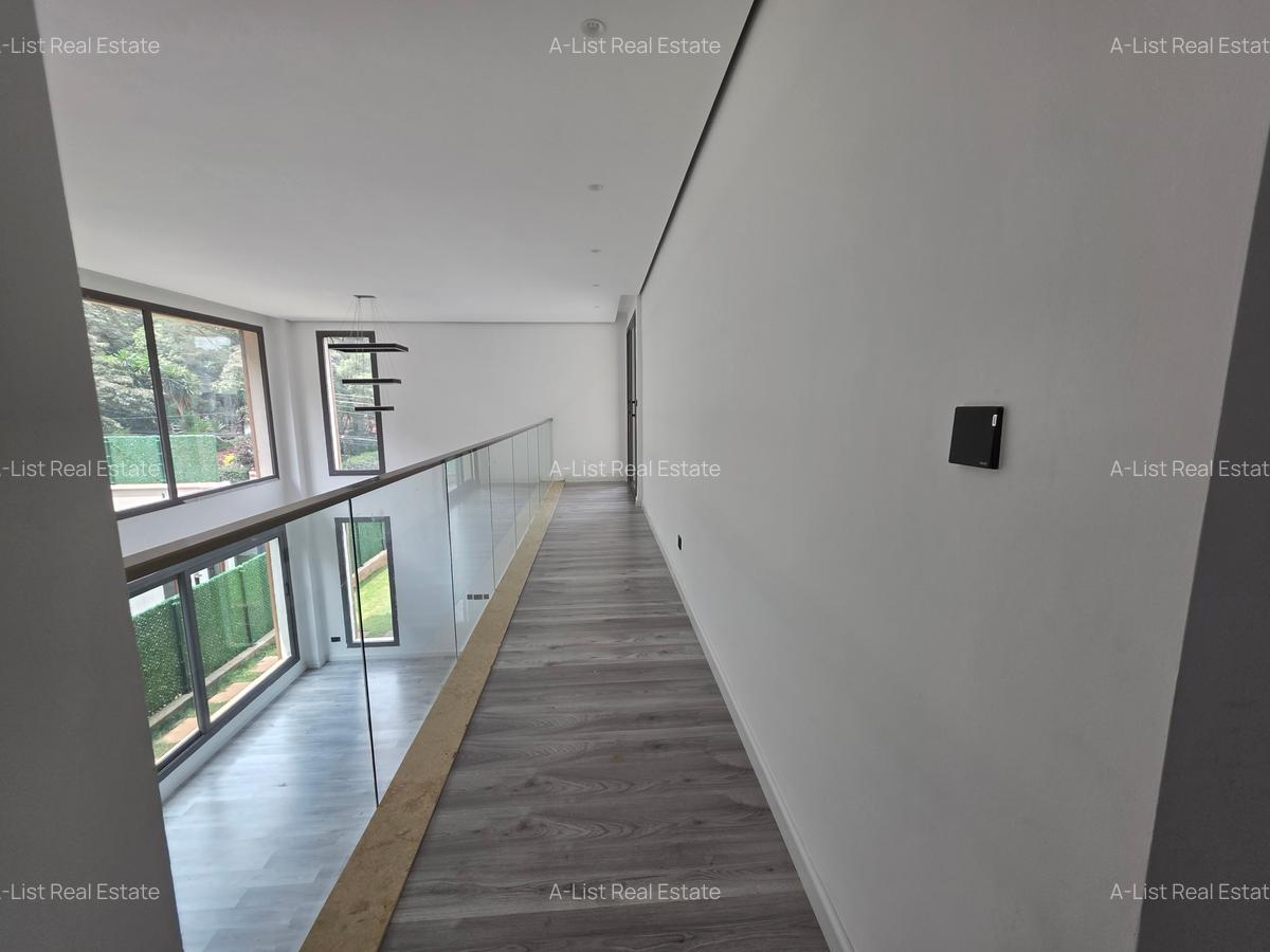 5 Bed Villa with En Suite at Chalbi Drive - 8